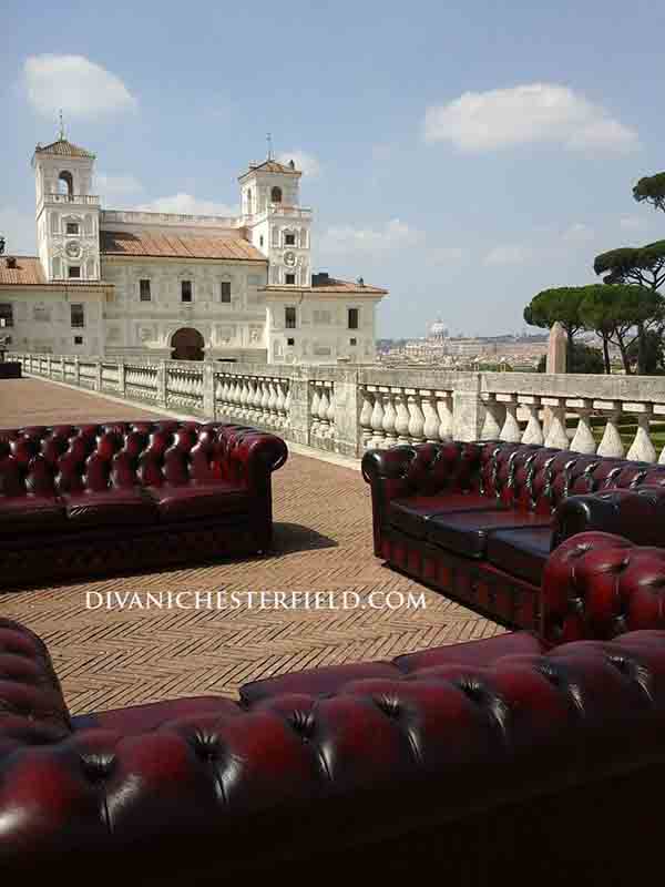 Arredo Chesterfield per party SKY ARTE presentazione programma MasterOfPhotography con Oliviero Toscani - Villa Medici - Roma 