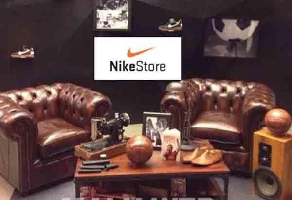 Poltrone Chester Evento Nike - Via del Corso, Roma