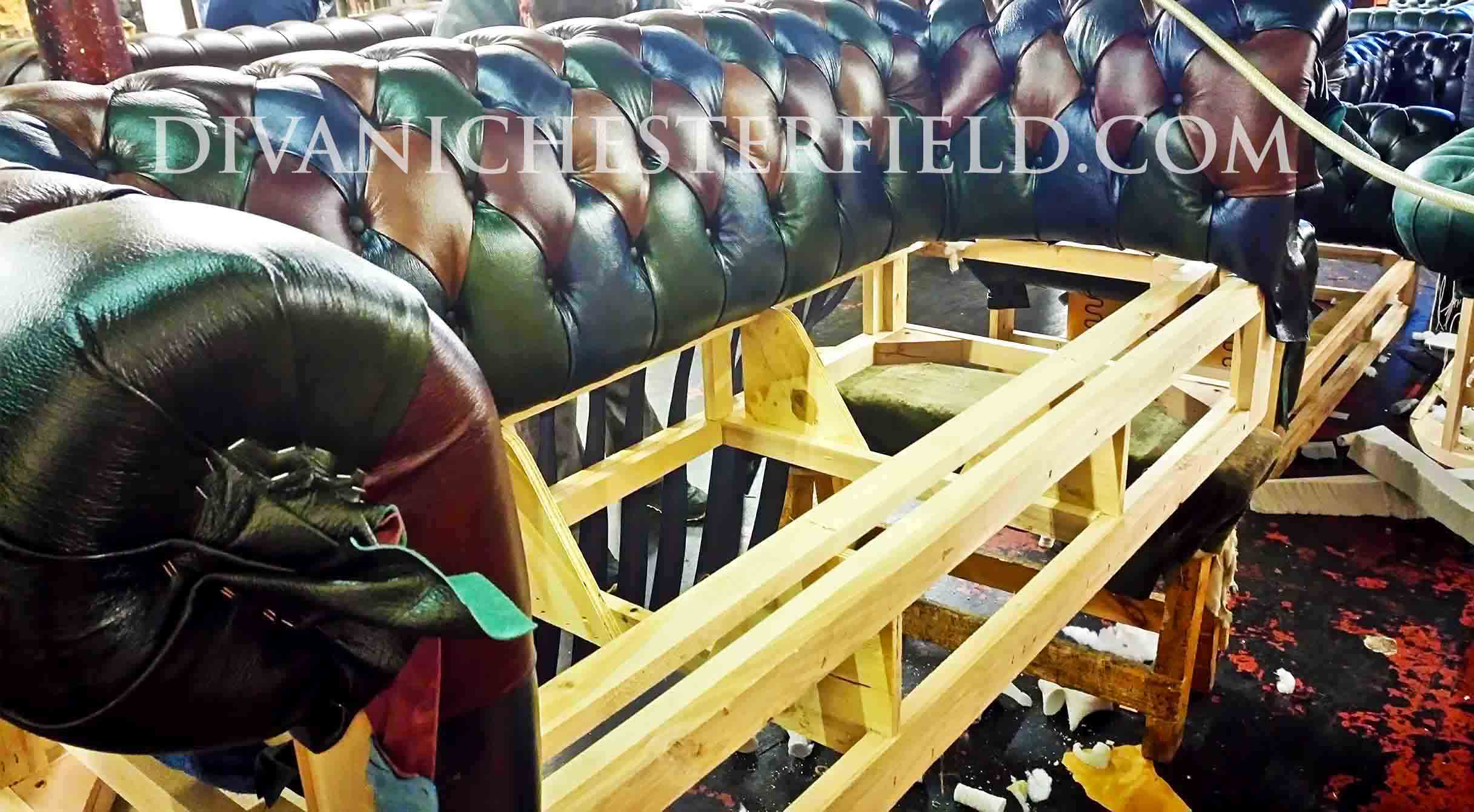 Divani Chesterfield pelle Vintage Nuovi su misura Fabbricati in Inghilterra