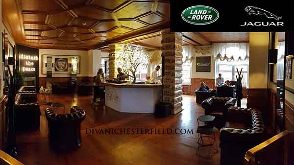 Noleggio di decine Chesterfield per allestimento evento 70 anni Jaguar-Landrover, Cortina